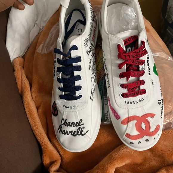 CHANEL x Pharrell Williams canvas trainers - Picture 3 of 3